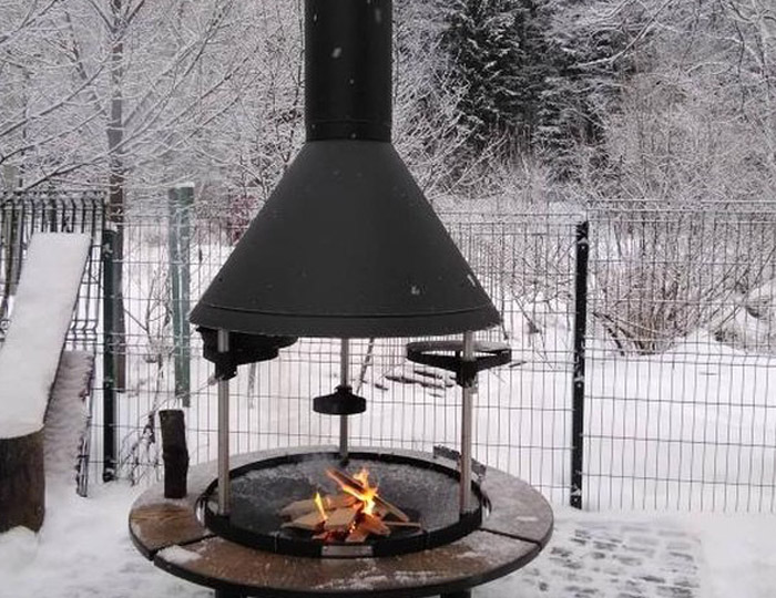 Финский гриль на дровах Fingrill Nordic Lounge для зимнего барбекю