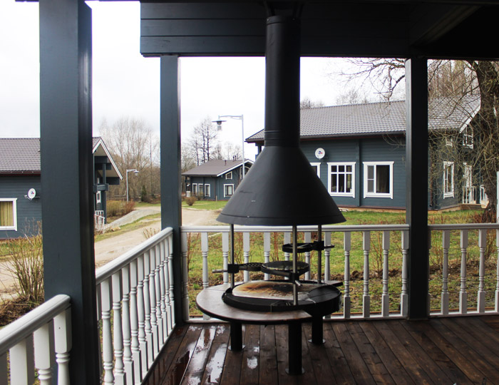 Финский гриль на дровах Fingrill Nordic Lounge для дачи