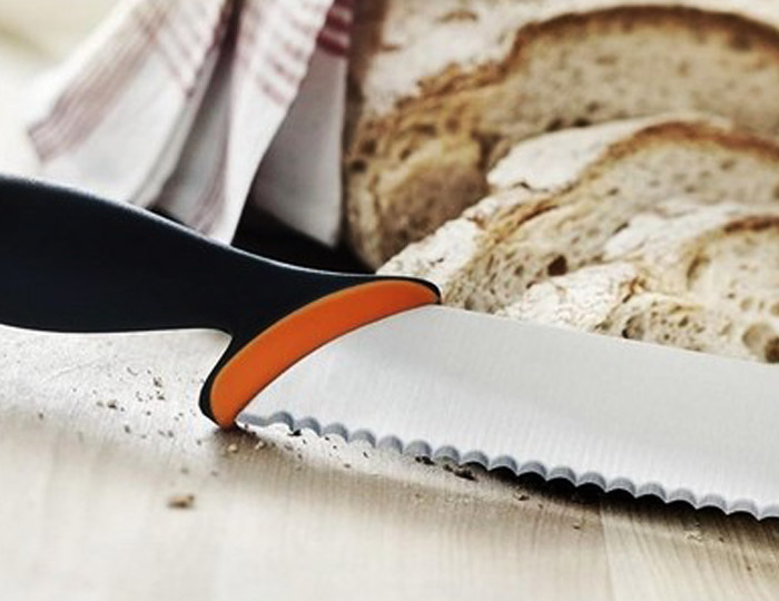 Fiskars Нож для хлеба FF+