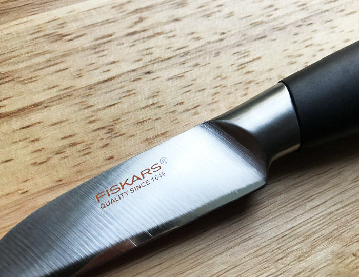 Fiskars Нож для овощей FF+