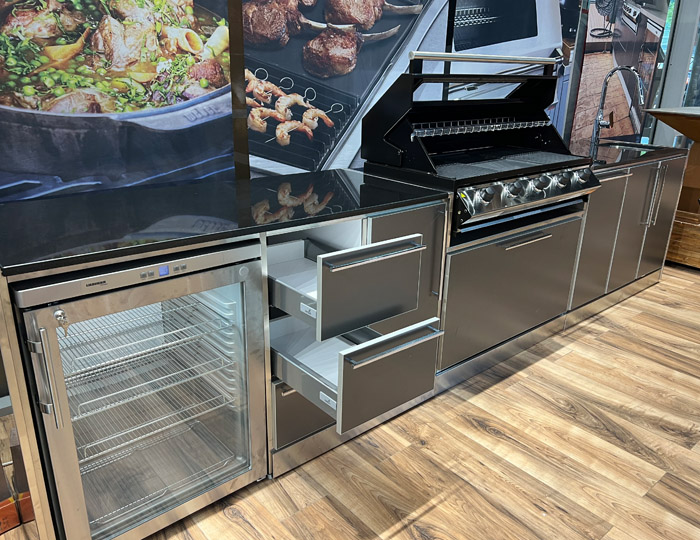 Гриль кухня BeefEater Expanse барбекю с холодильником